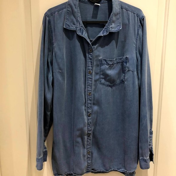Old Navy | Button Up Jean Shirt - Picture 1 of 2